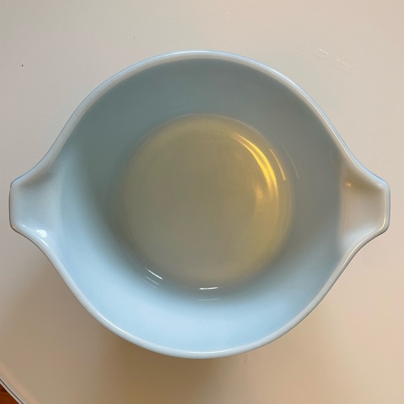 Pyrex Snowflake Garland Casserole Dish - Picture 7 of 7